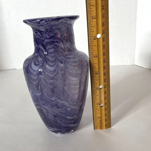 Vtg 87 Hand-Blown Purple Swirl Art Glass Vase 7" Tall Decorative Home Accent Pc - Picture 6 of 8